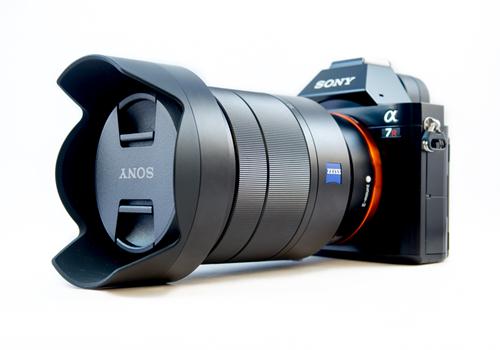 SONY 70mm T*FE24-70F4ZA